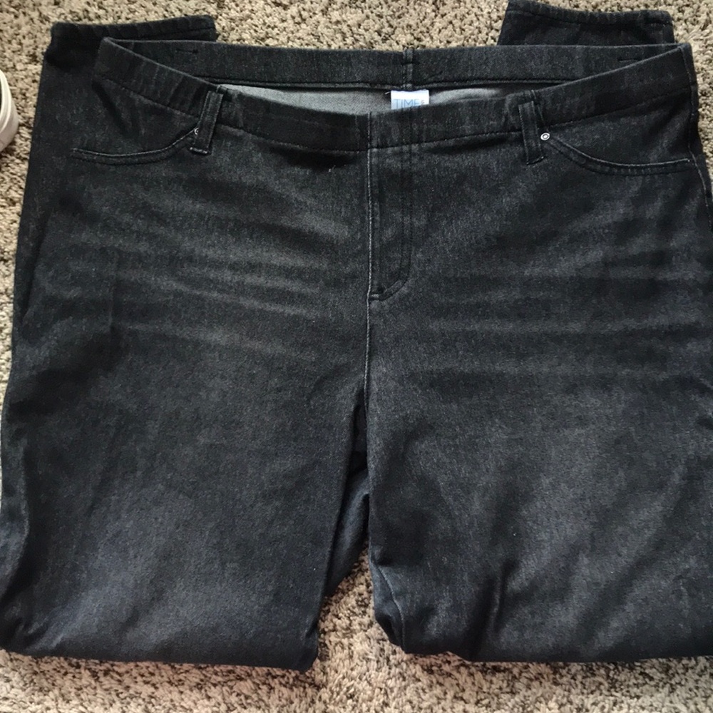 Black jeggings